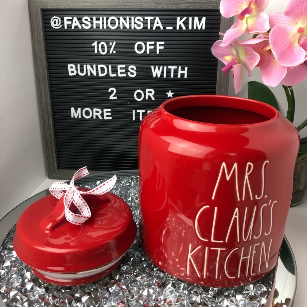 Rae Dunn Mrs Claus’s Kitchen Christmas canister - Picture 4 of 7